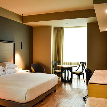 Ramada By Wyndham Mexico City Santa Fe Eksteriør bilde