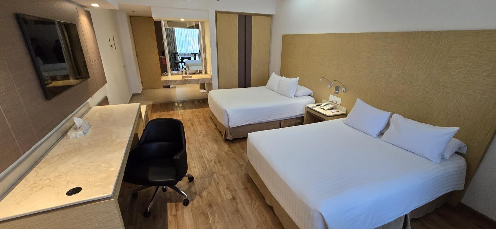 Ramada By Wyndham Mexico City Santa Fe Eksteriør bilde